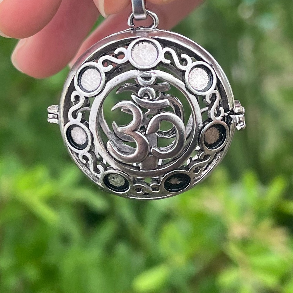 Om locket